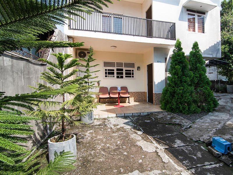 Hotel Kost Carmelia Syariah Baranangsiang Bogor Esterno foto