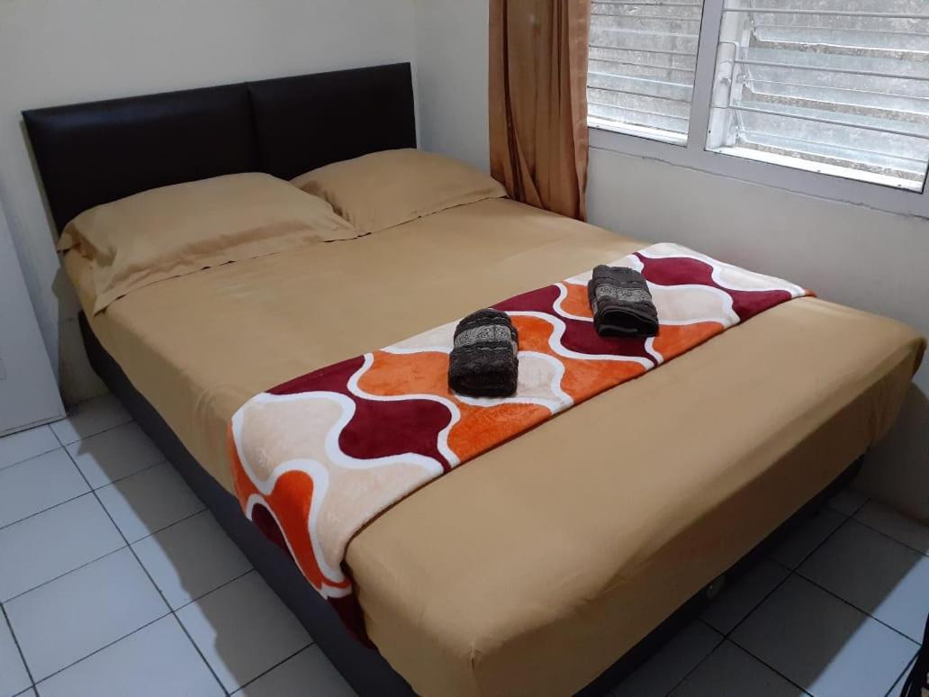 Hotel Kost Carmelia Syariah Baranangsiang Bogor Esterno foto