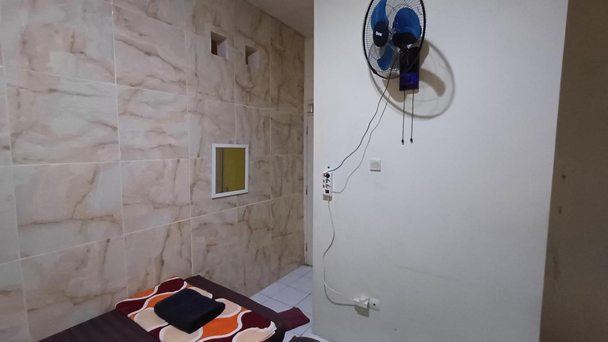 Hotel Kost Carmelia Syariah Baranangsiang Bogor Esterno foto